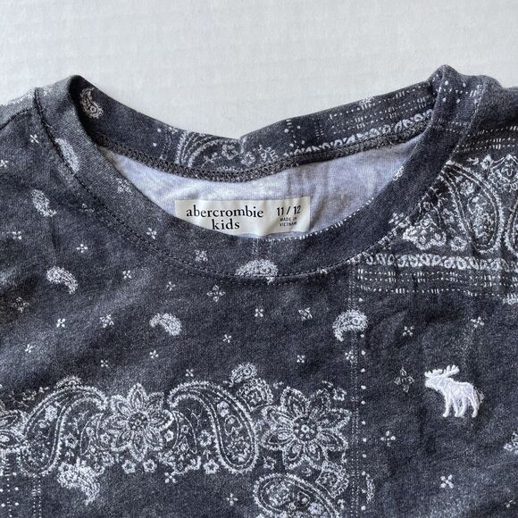 Abercrombie Kids Girls Size 11/12 [2 Piece Bundle] Short Sleeve Tops Green/Black - Picture 4 of 8